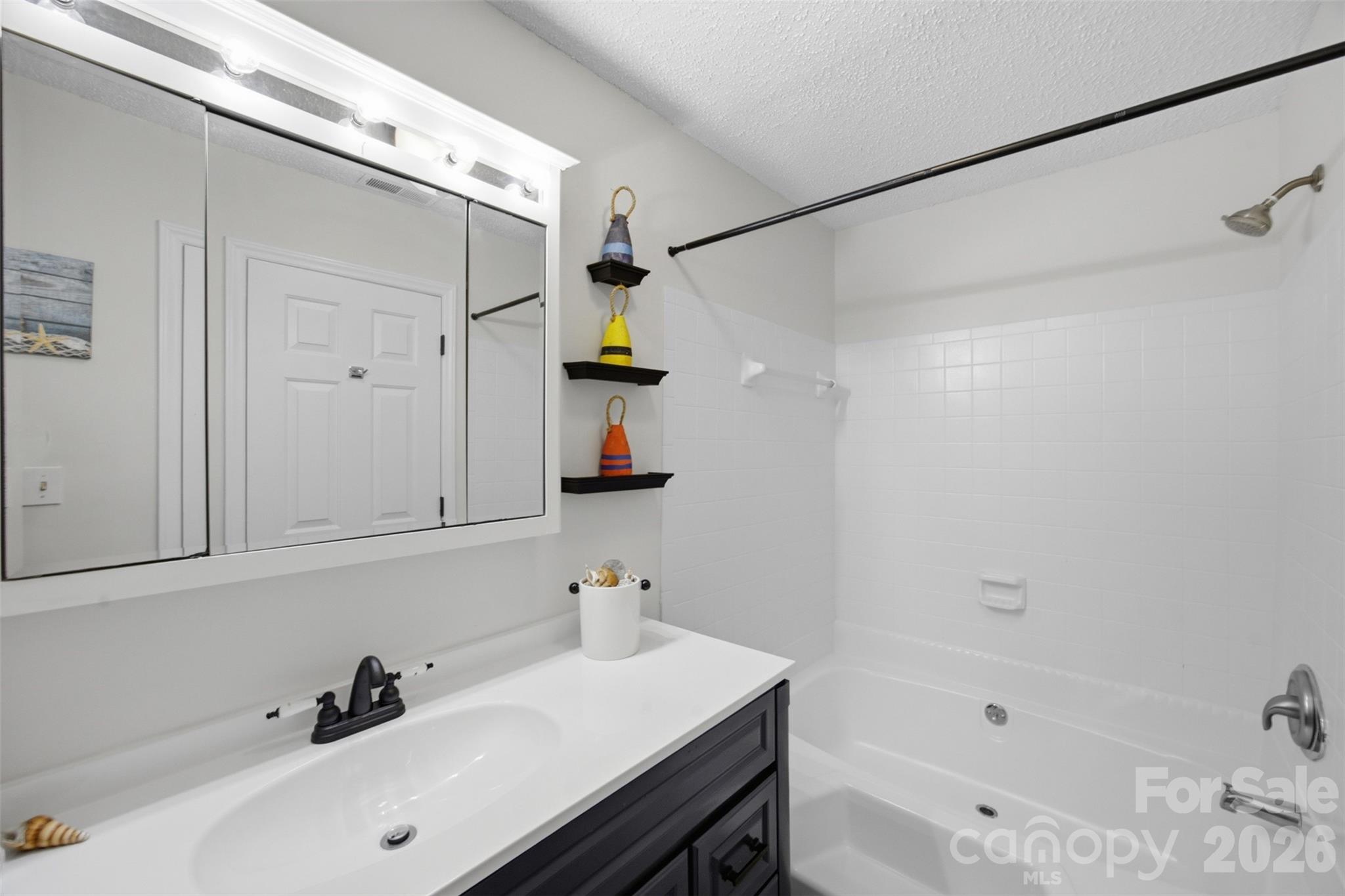 8157 Cedar Glen Drive — Charlotte