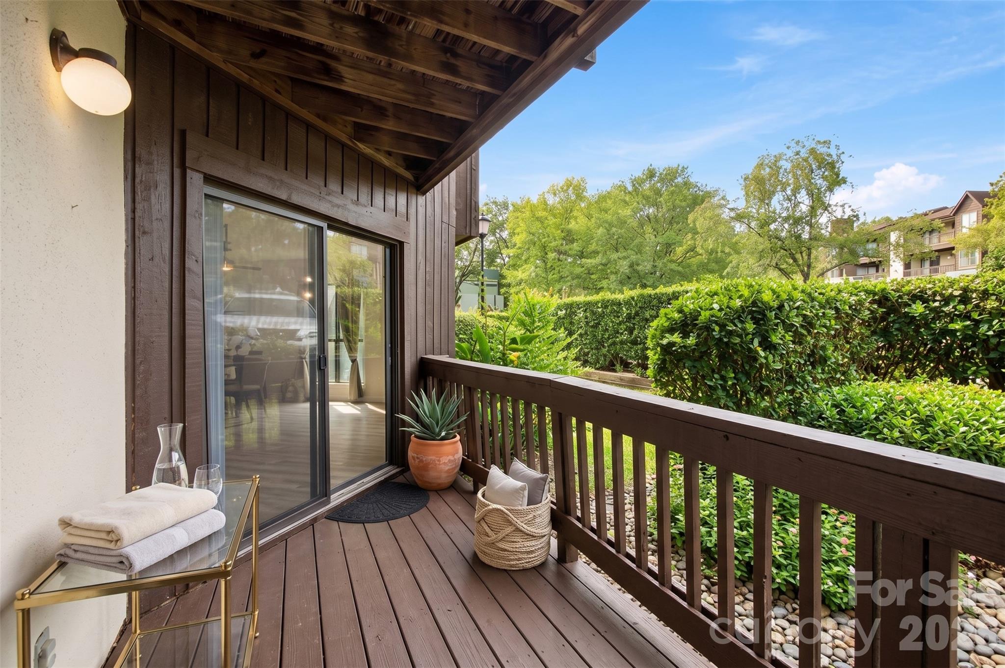 8157 Cedar Glen Drive — Charlotte