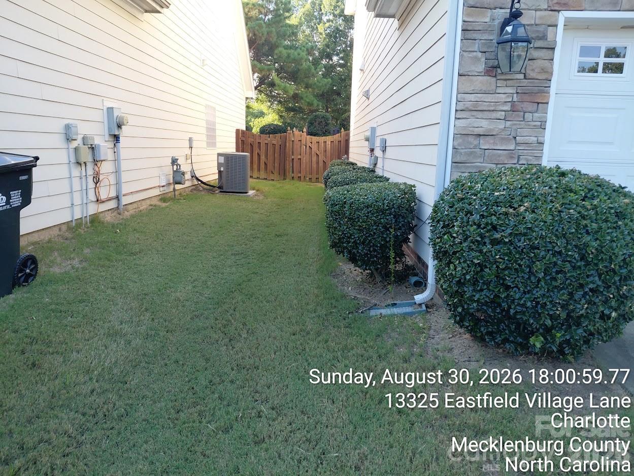 13321 Eastfield Village Lane — Charlotte