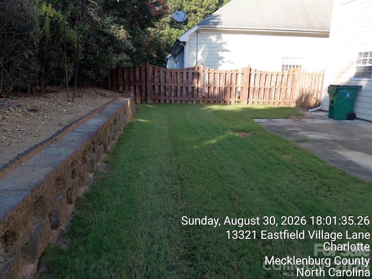 13321 Eastfield Village Lane — Charlotte