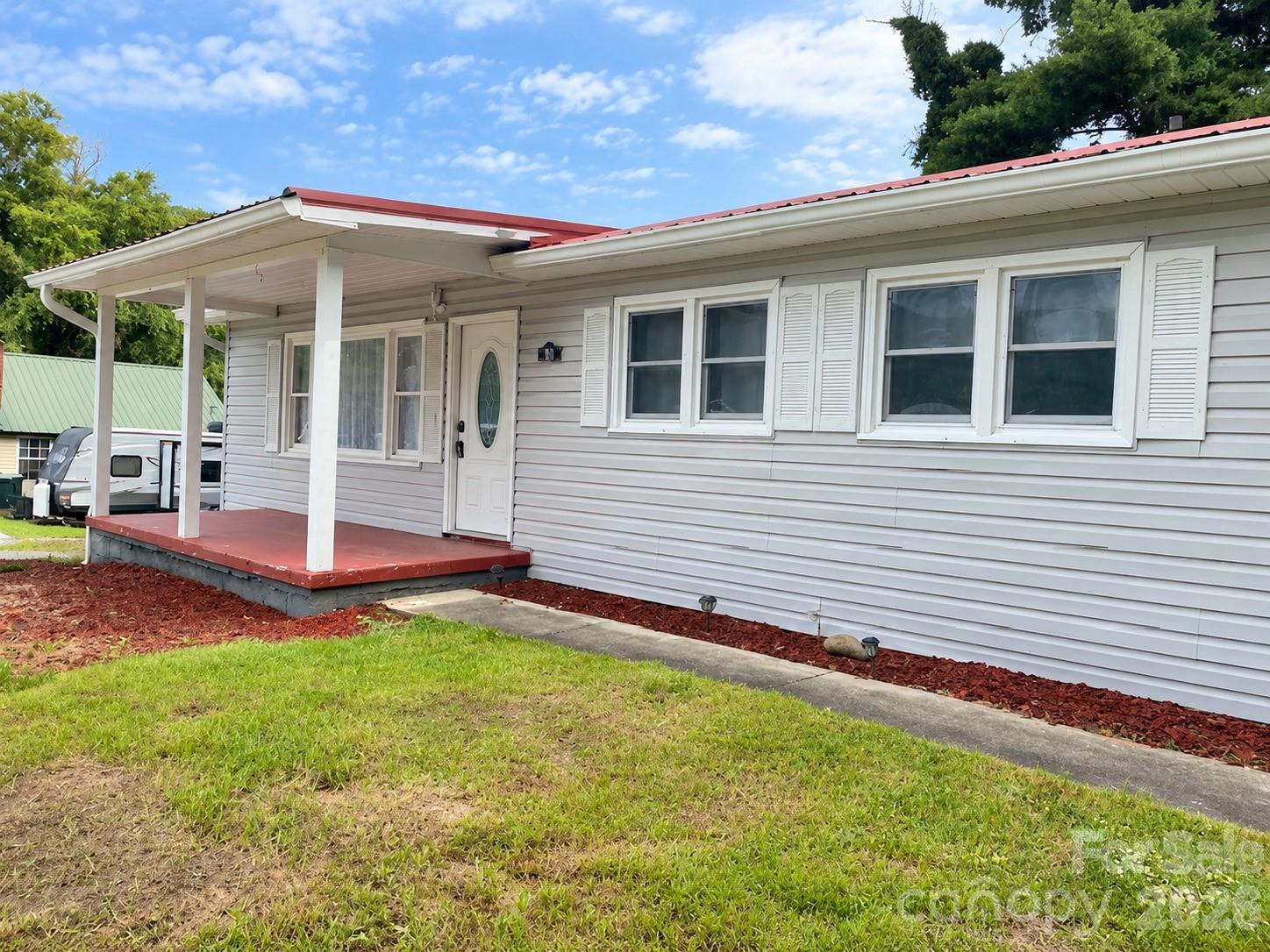 93 Valley View Circle — Waynesville