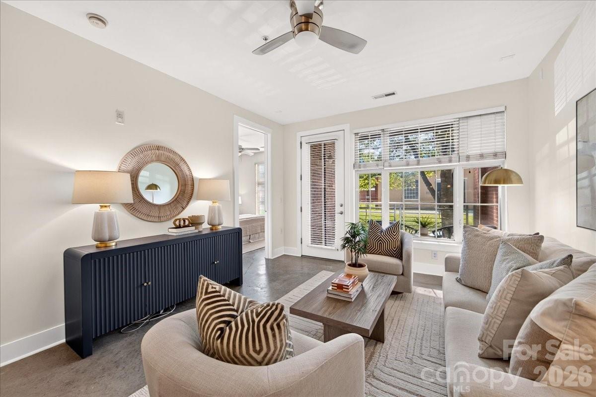 1101 W 1st Street — Charlotte