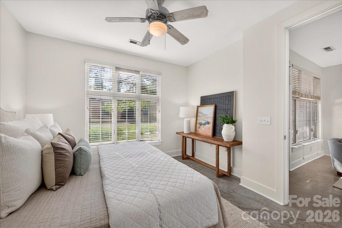 1101 W 1st Street — Charlotte