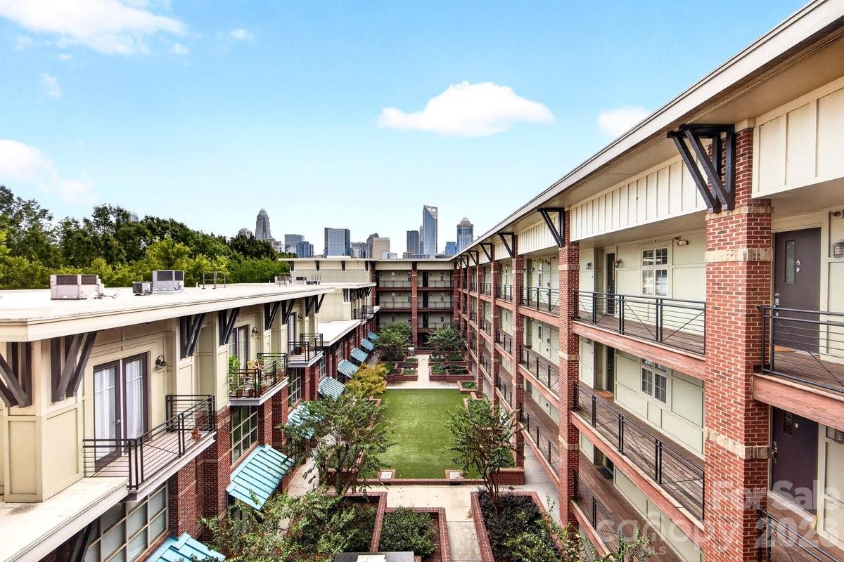 1101 W 1st Street — Charlotte