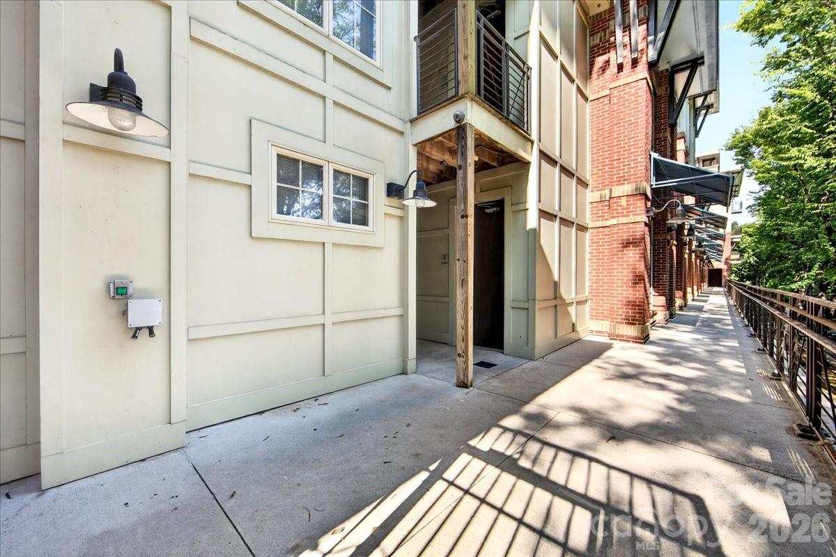 1101 W 1st Street — Charlotte