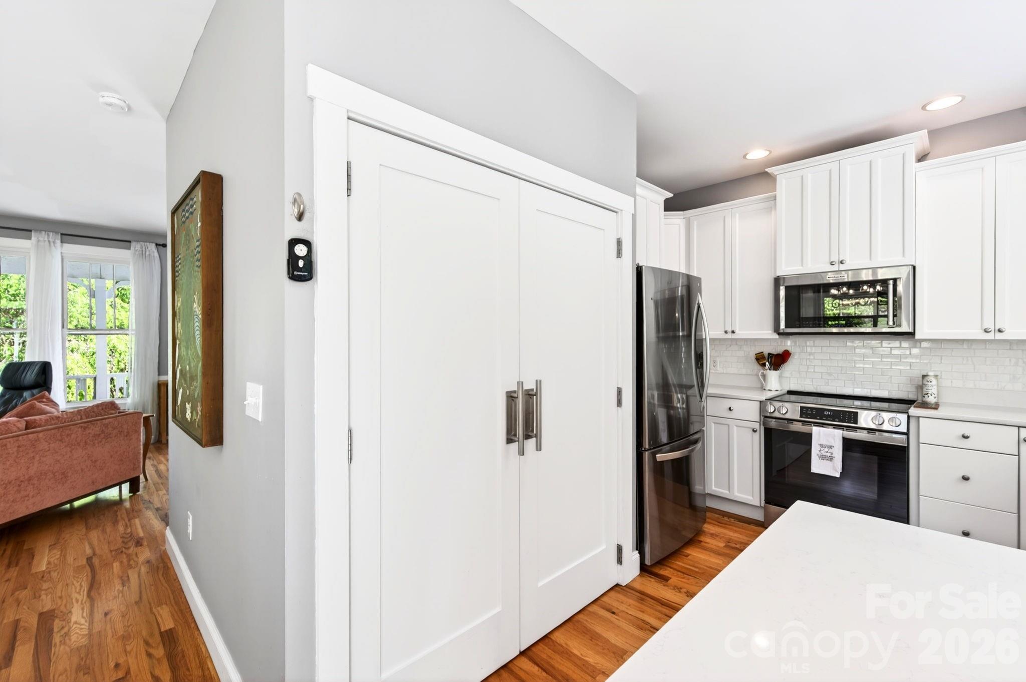 26 Macdougall Lane — Weaverville