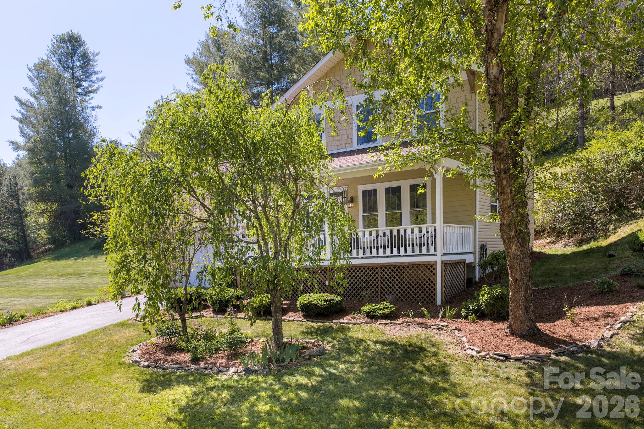 26 Macdougall Lane — Weaverville