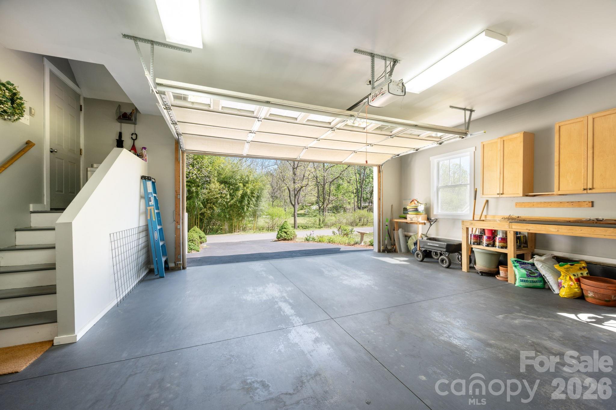 26 Macdougall Lane — Weaverville