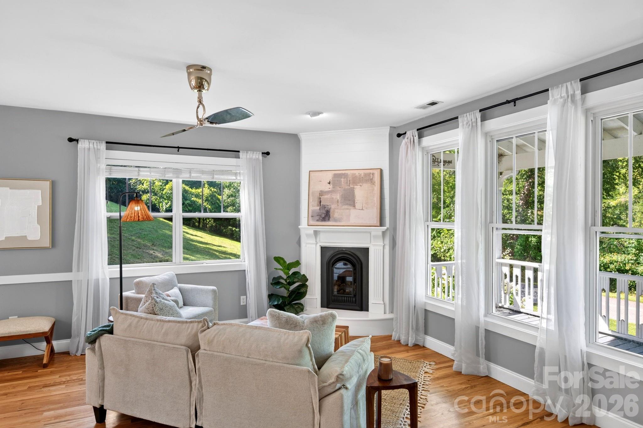 26 Macdougall Lane — Weaverville