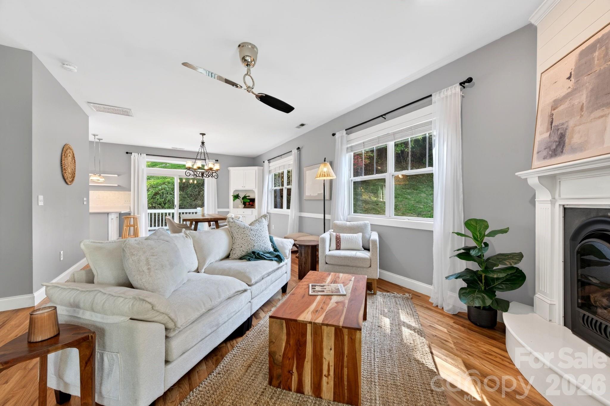 26 Macdougall Lane — Weaverville