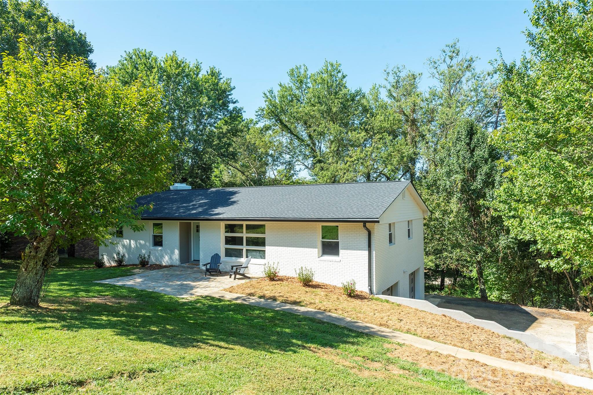 68 Sun Valley Drive — Alexander