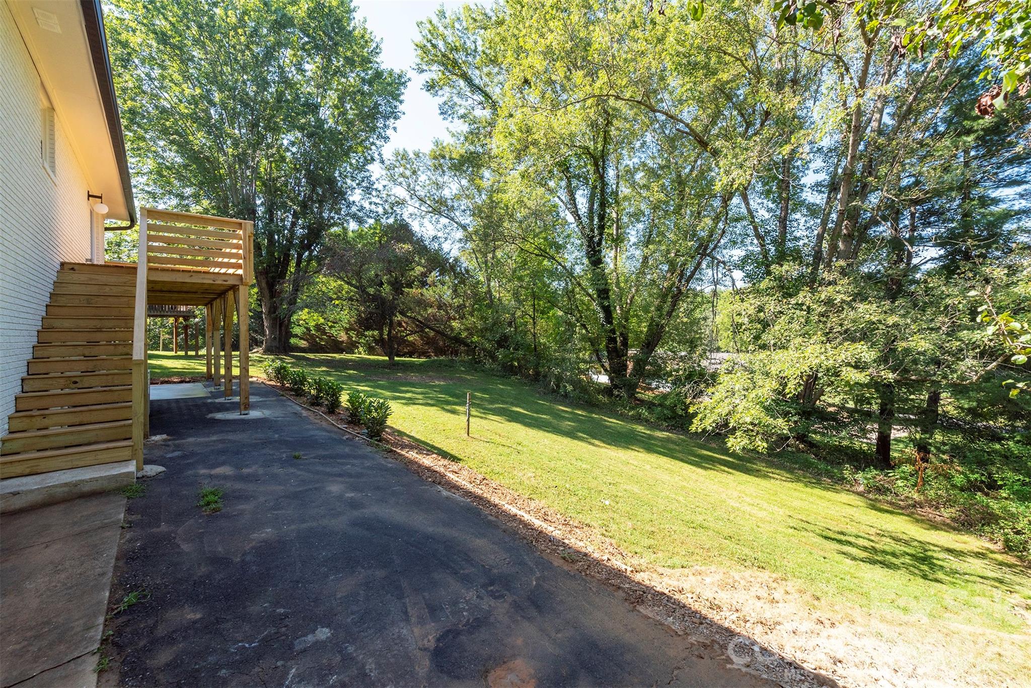 68 Sun Valley Drive — Alexander