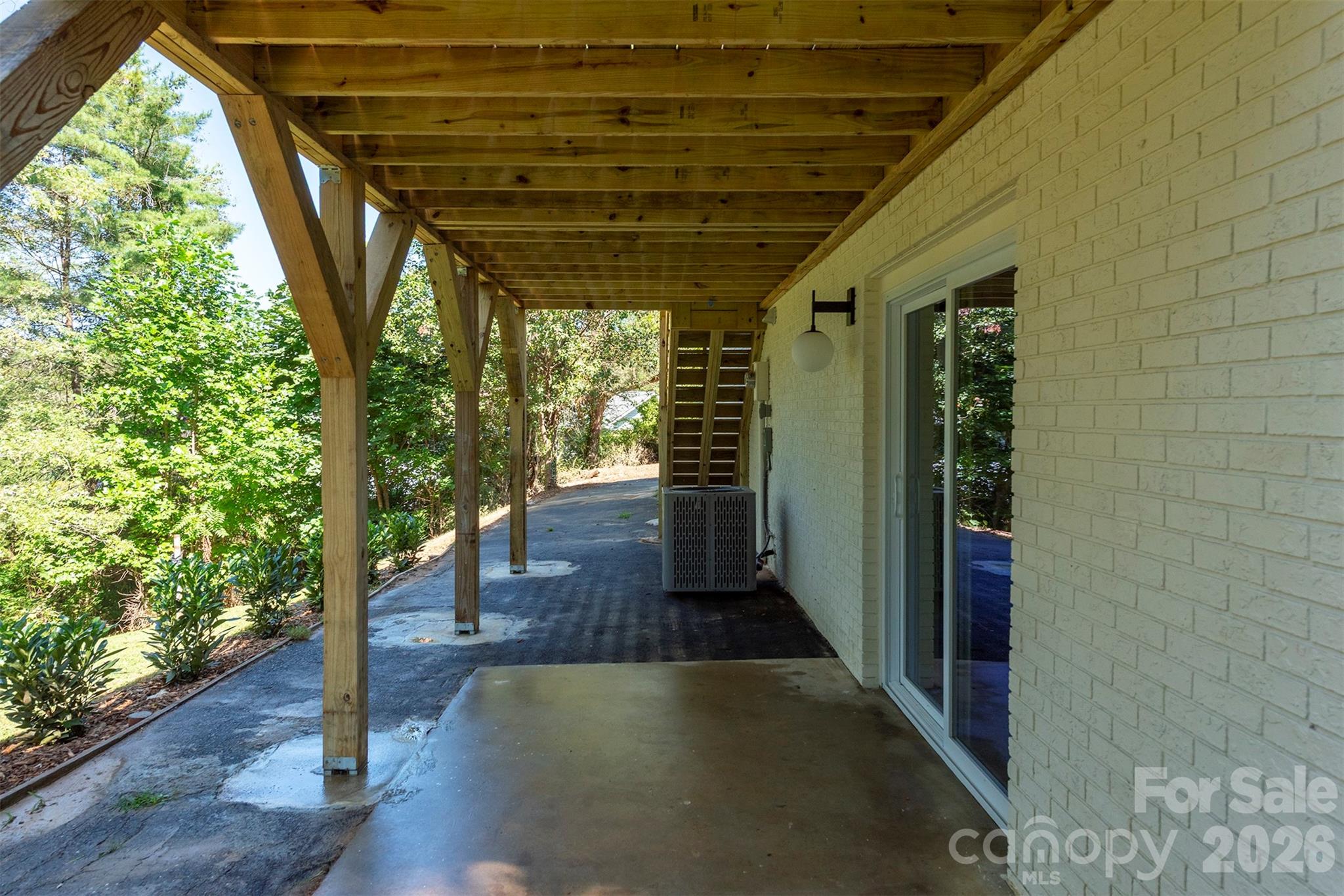 68 Sun Valley Drive — Alexander