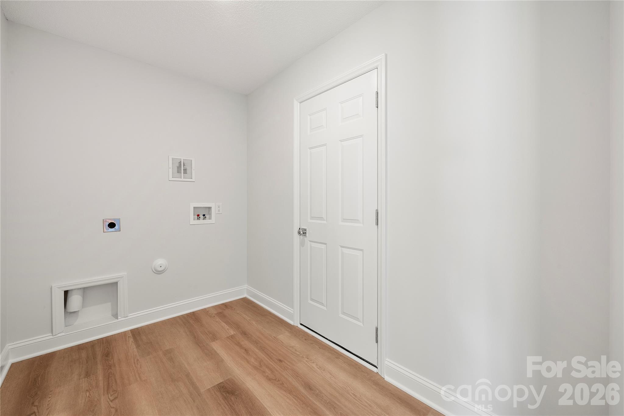 10925 Rousay Road — Charlotte