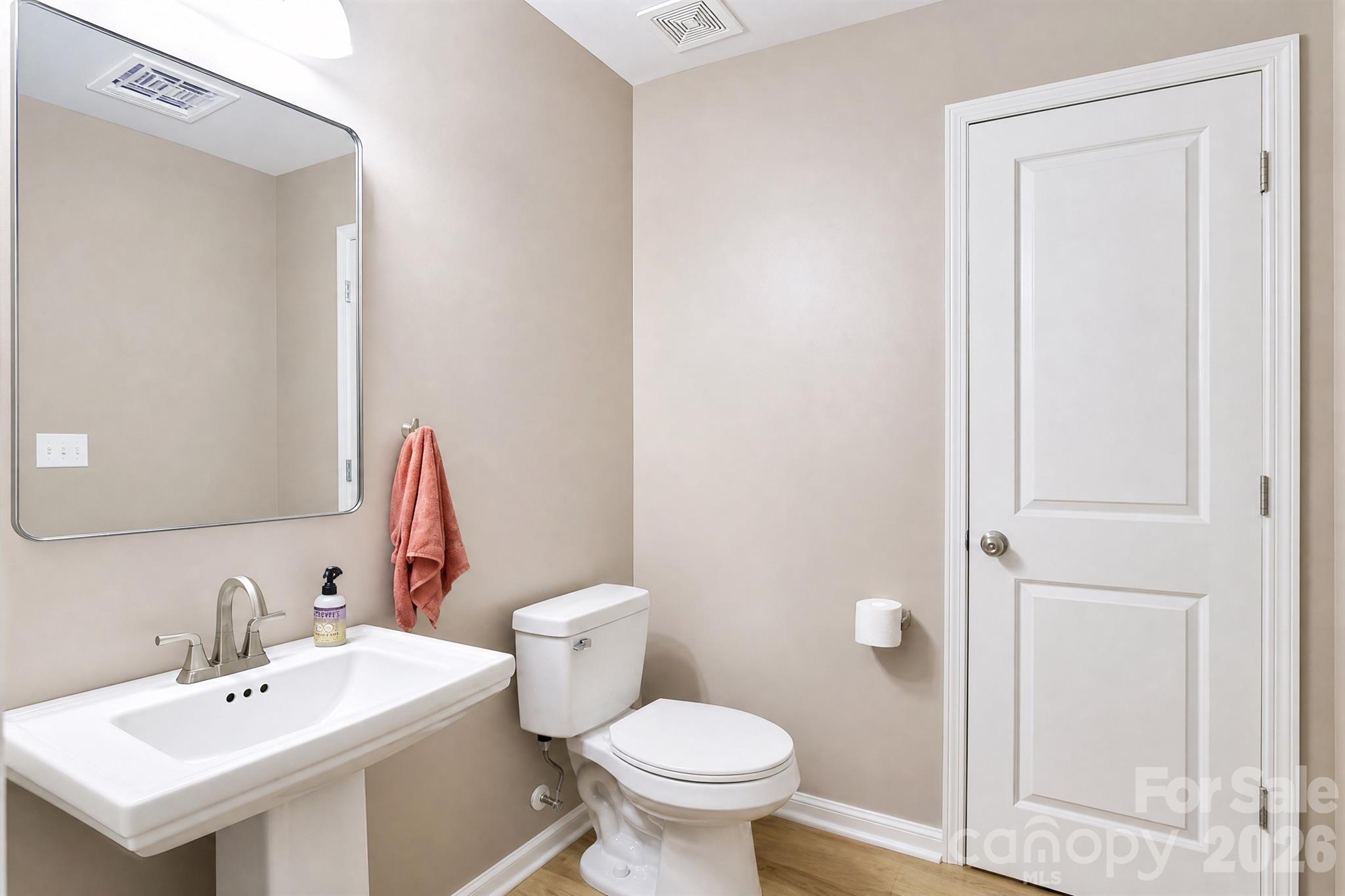 612 Colony Lakes Drive — Lexington
