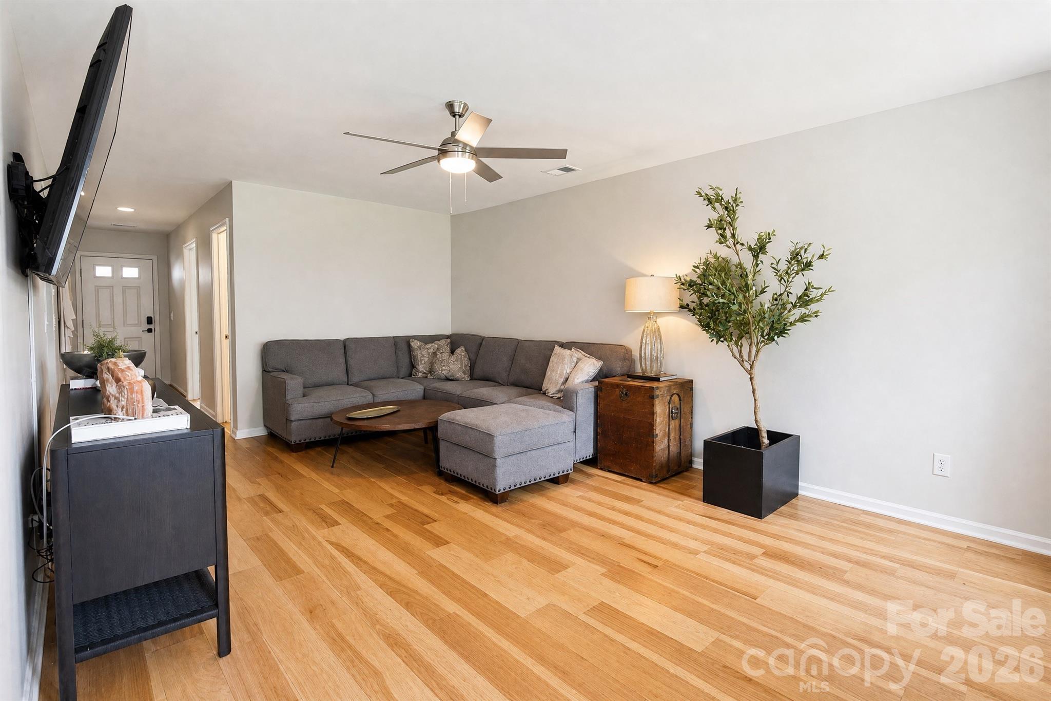 612 Colony Lakes Drive — Lexington