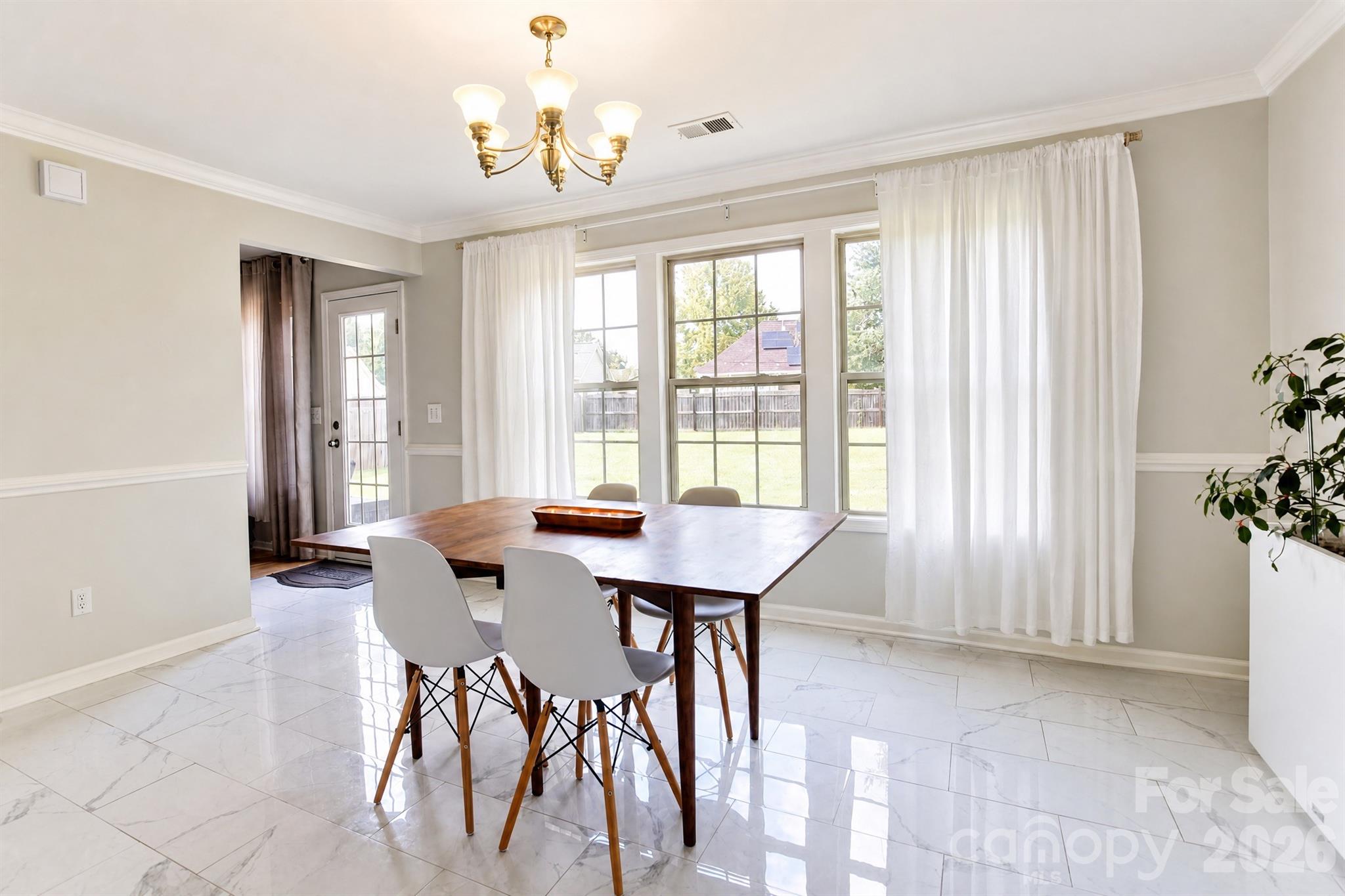 612 Colony Lakes Drive — Lexington