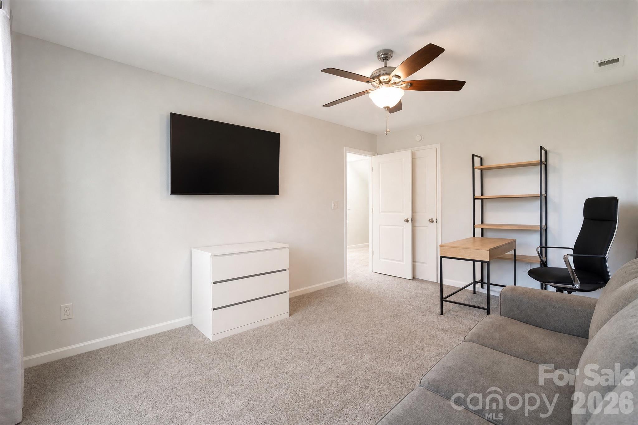 612 Colony Lakes Drive — Lexington