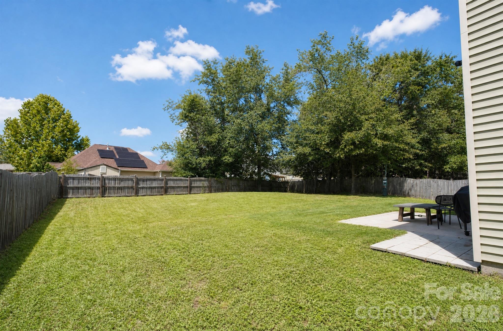 612 Colony Lakes Drive — Lexington