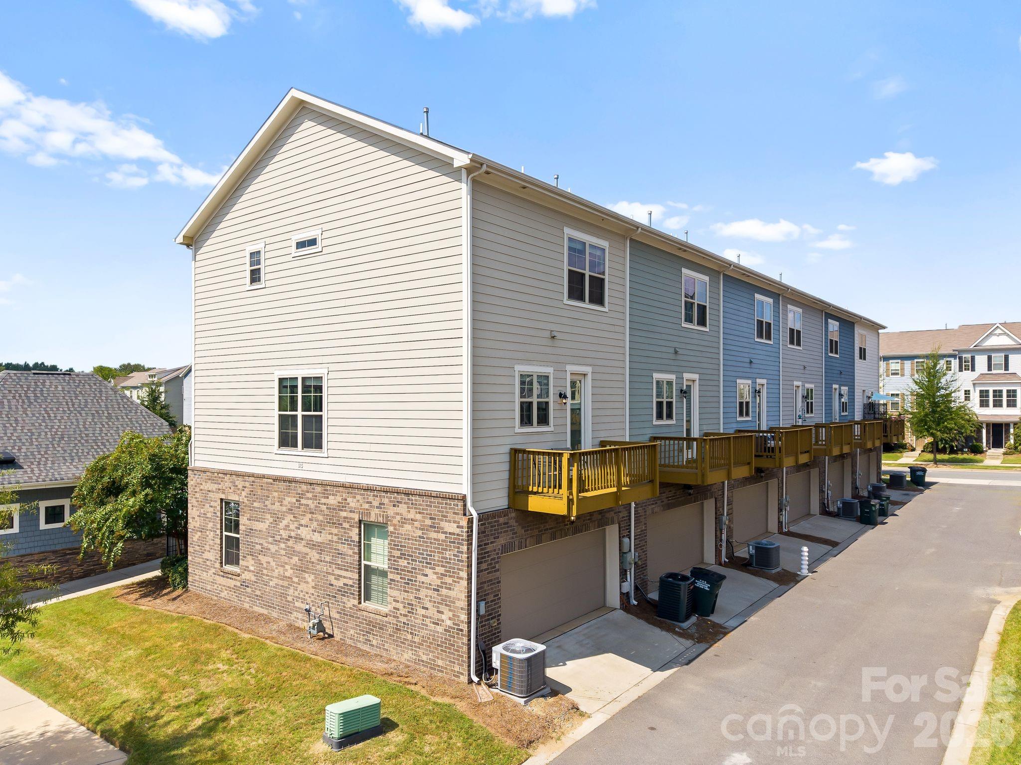 1115 Whitby Moore Street — Charlotte