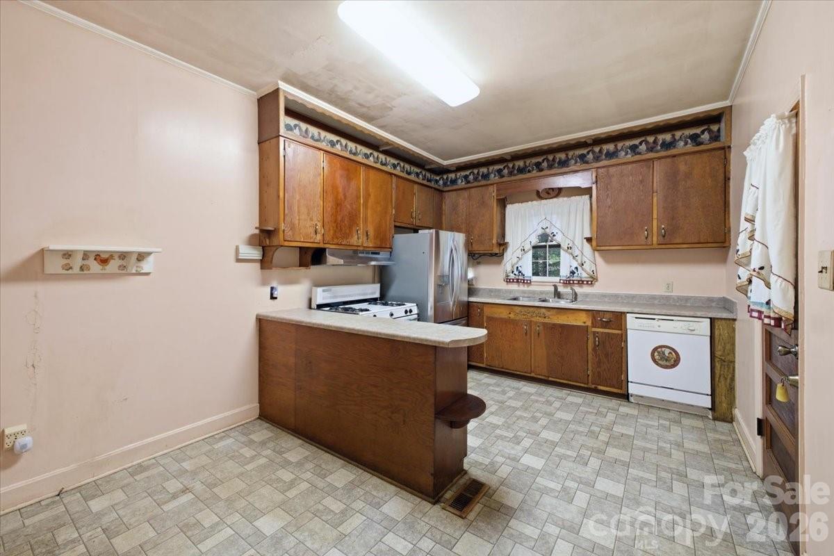 8512 Colgate Circle — Charlotte
