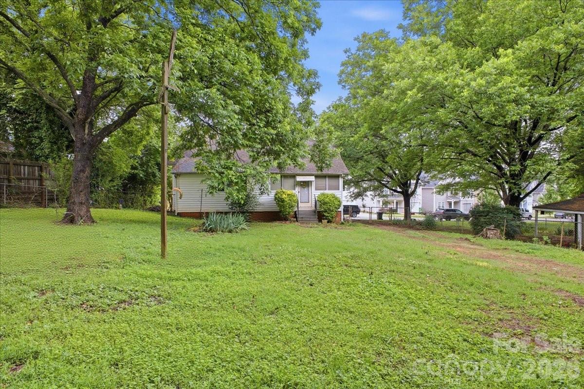 8512 Colgate Circle — Charlotte
