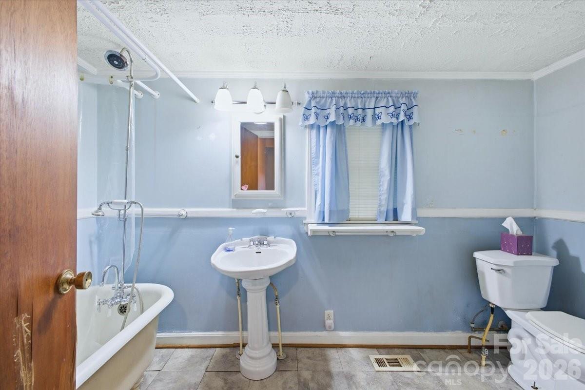 8512 Colgate Circle — Charlotte