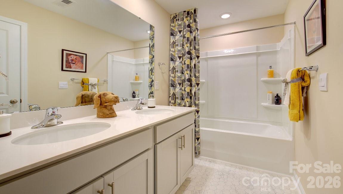 220 Hyder Ridge Road — Asheville