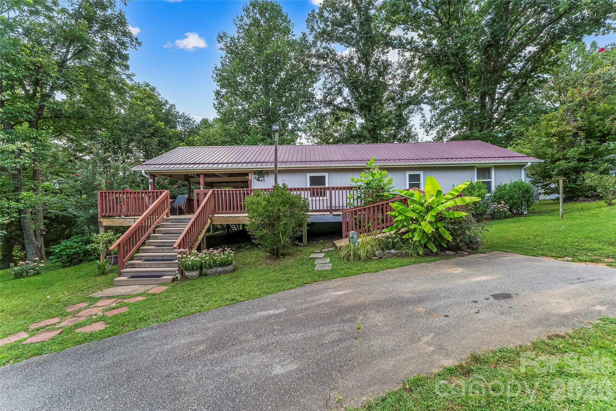 230 JOHNSON HOLLOW Road W — Marion