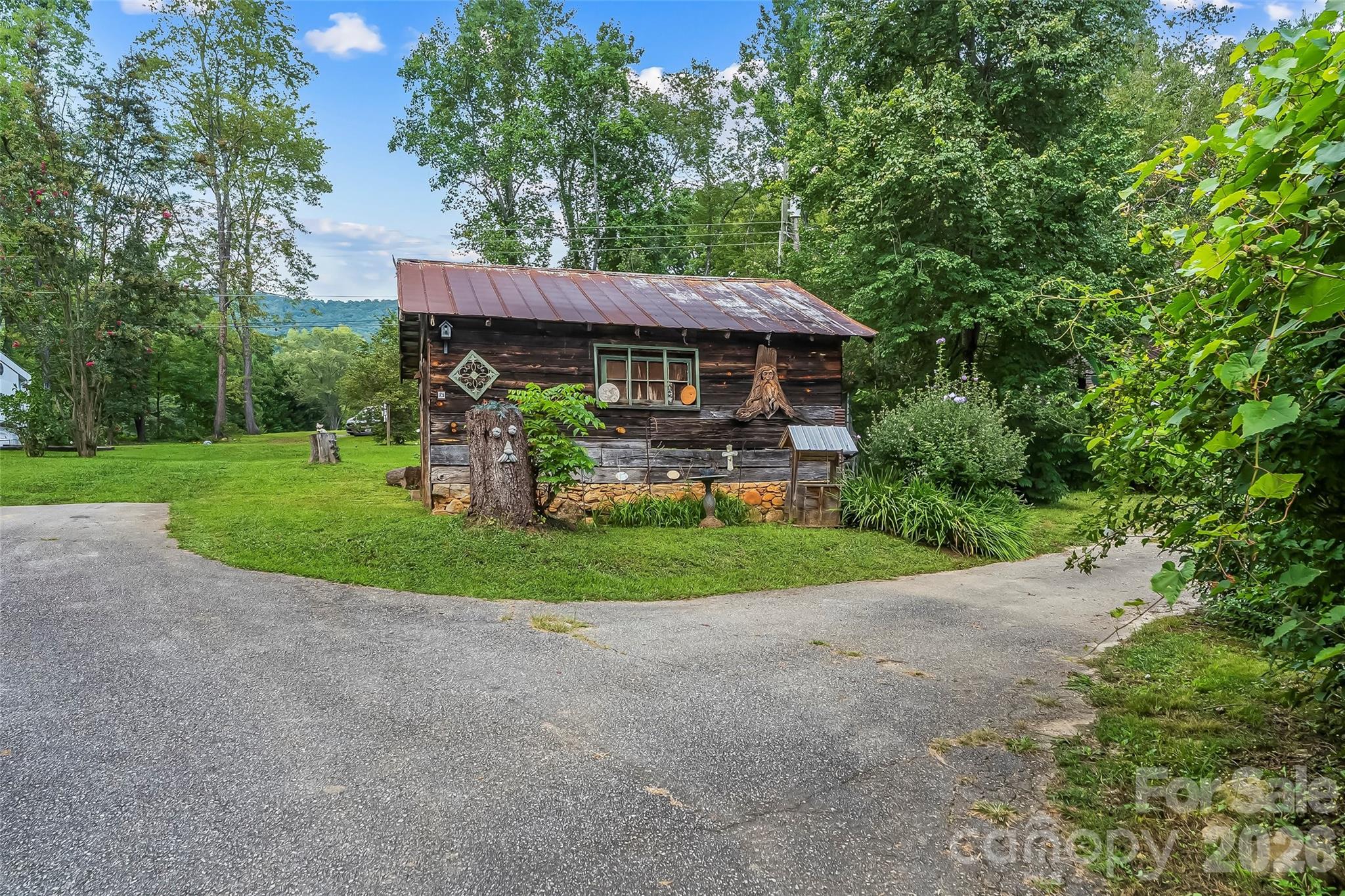 230 JOHNSON HOLLOW Road W — Marion