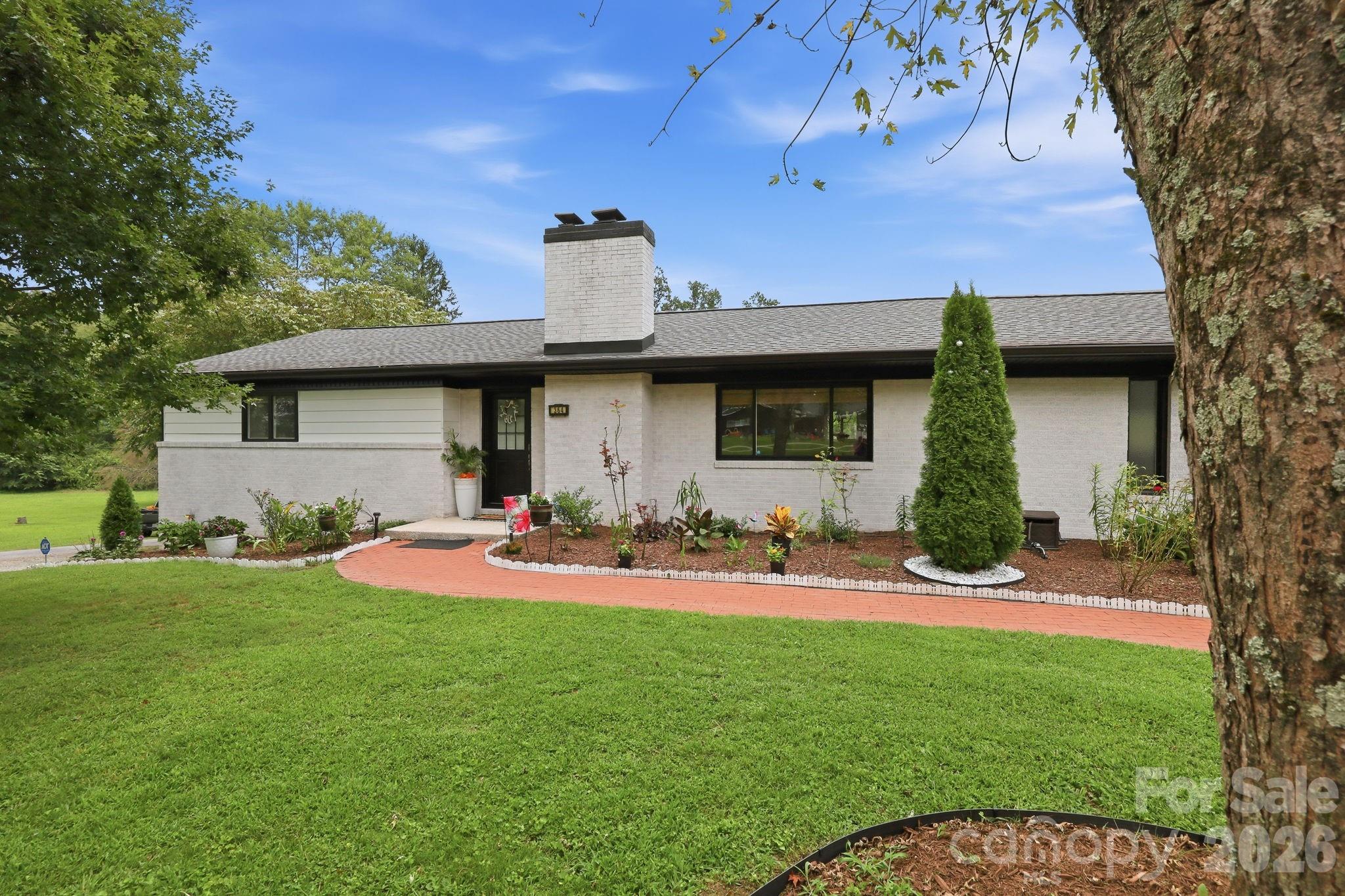364 Pace Road — Hendersonville