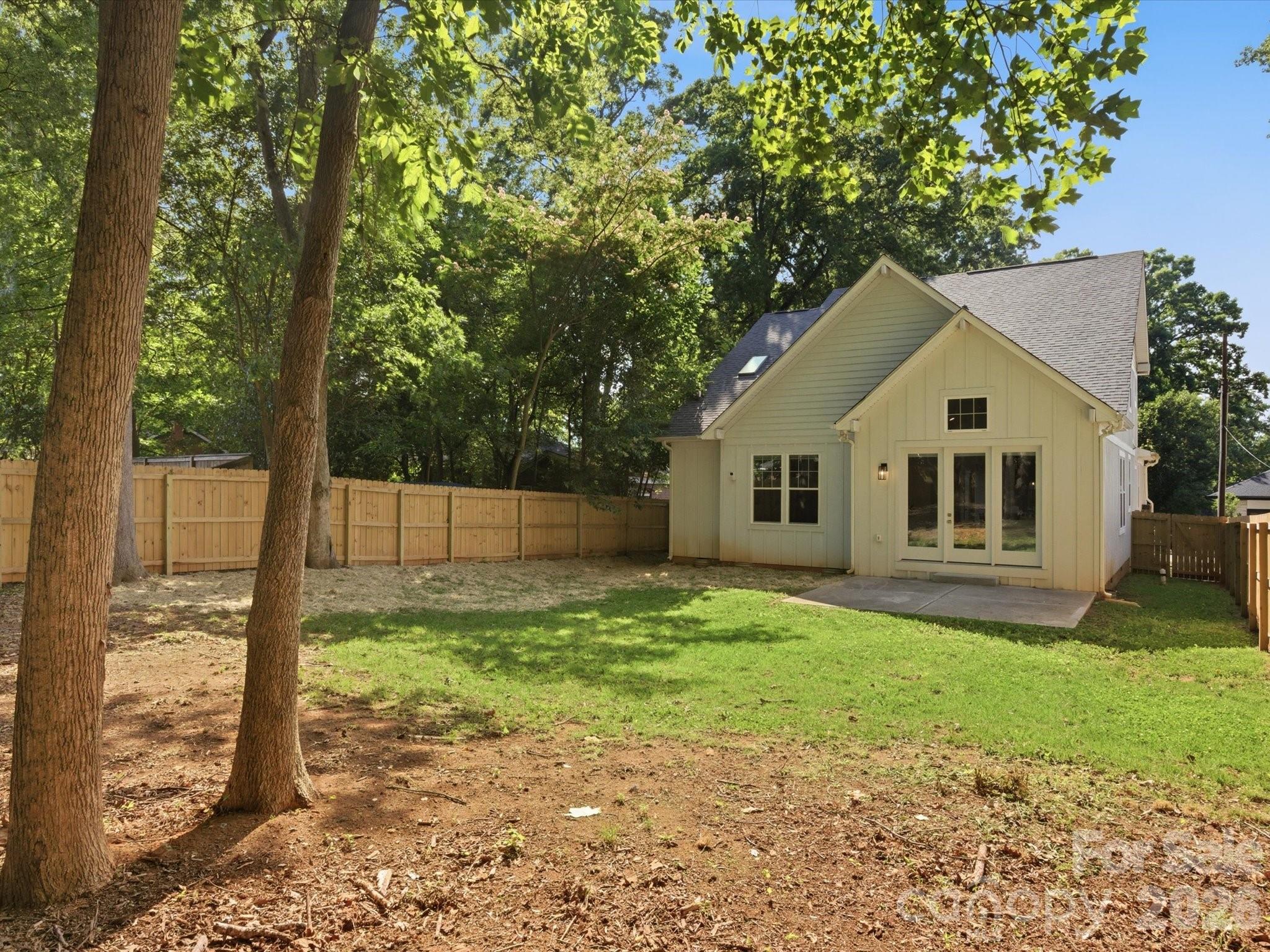 129 S Gardner Avenue — Charlotte