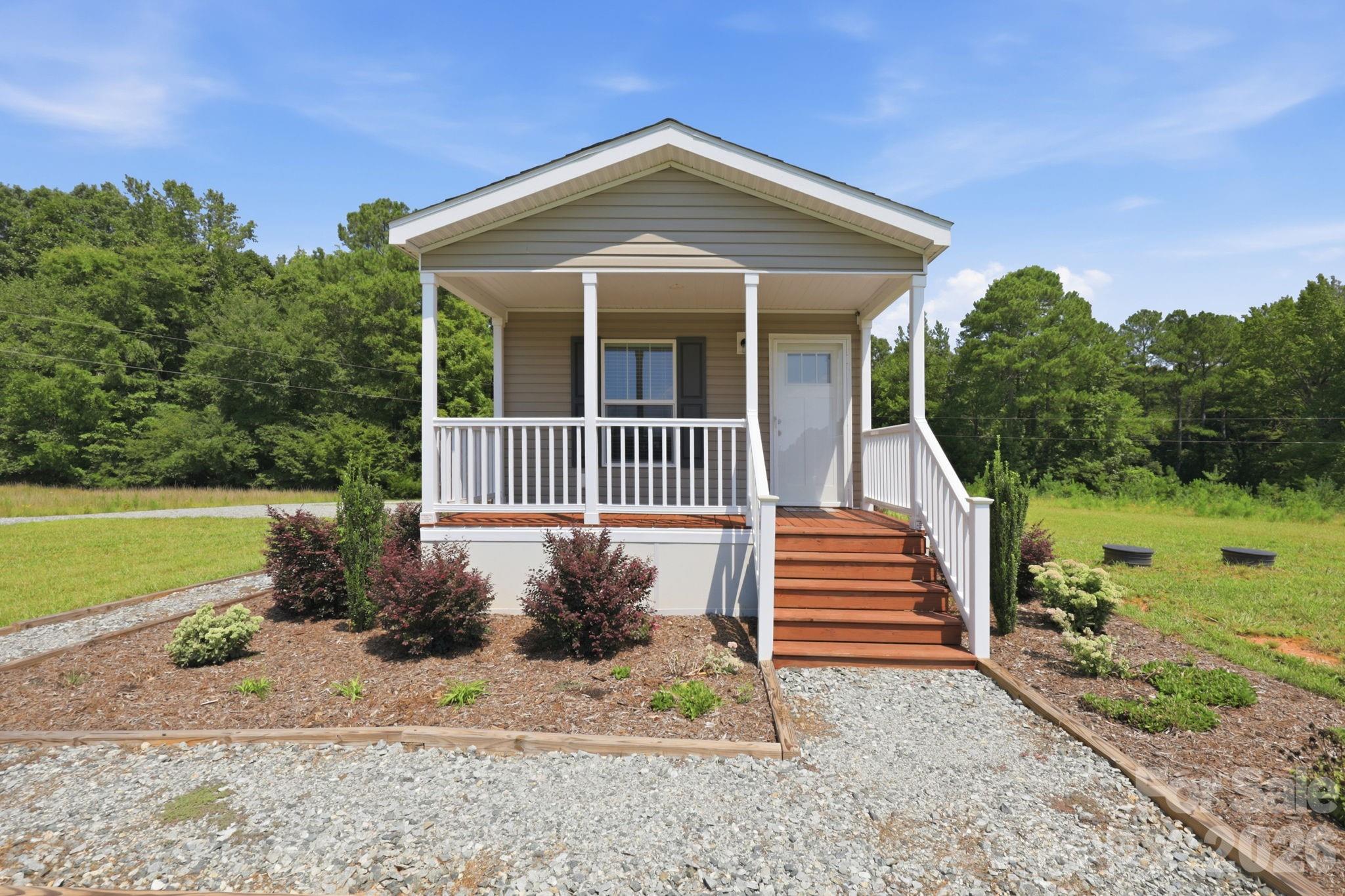 670 & 552 Whitley Road — Siler City