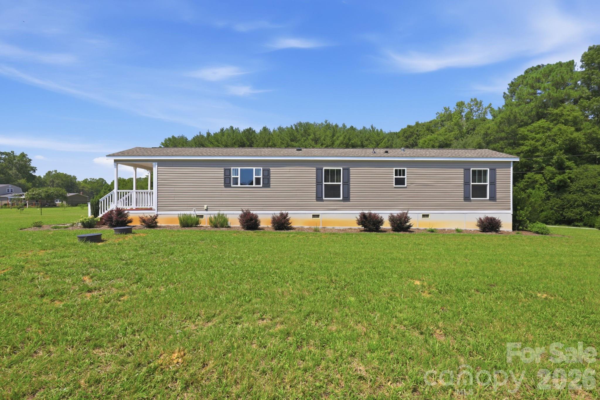 670 & 552 Whitley Road — Siler City