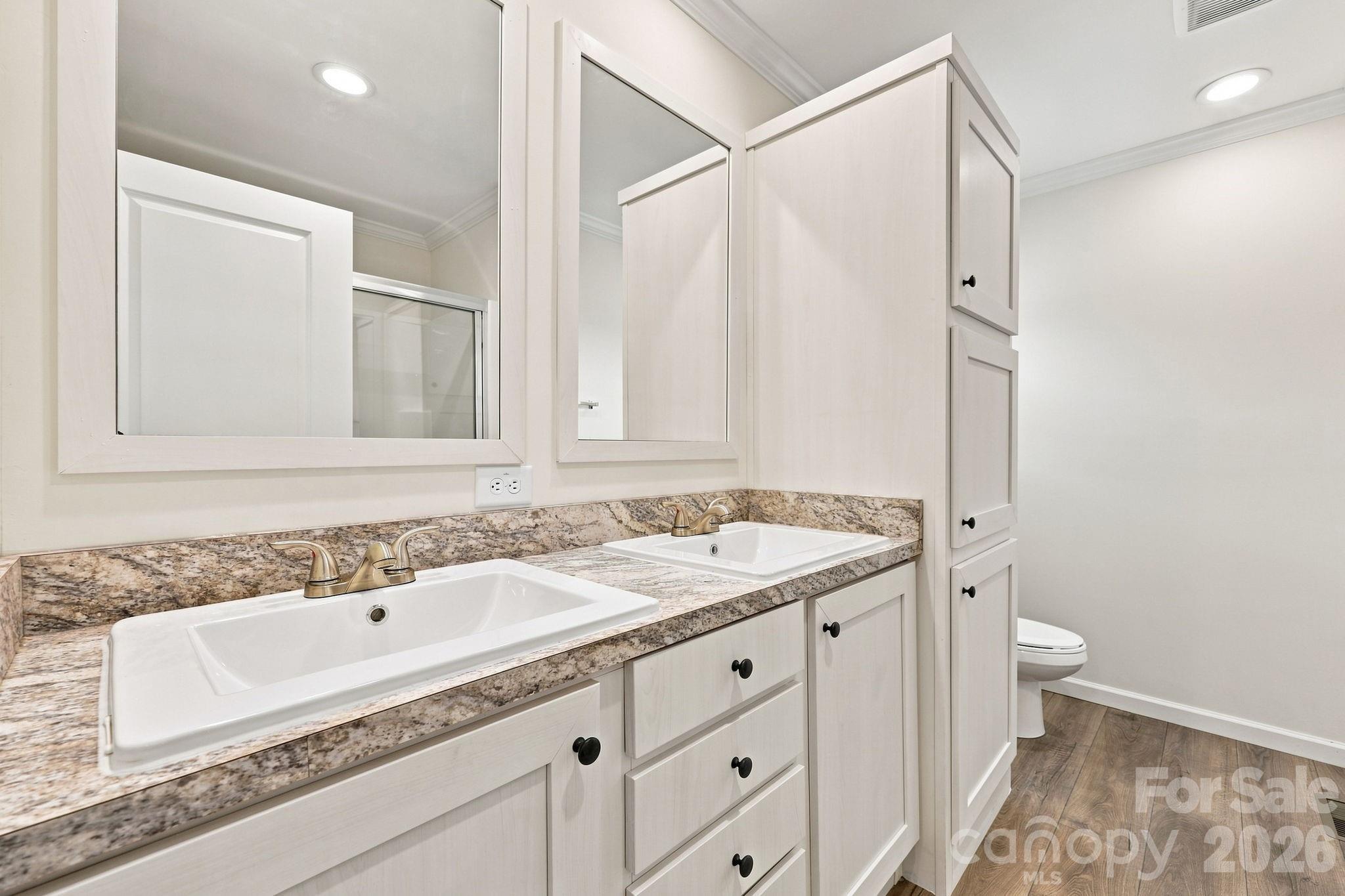 670 & 552 Whitley Road — Siler City