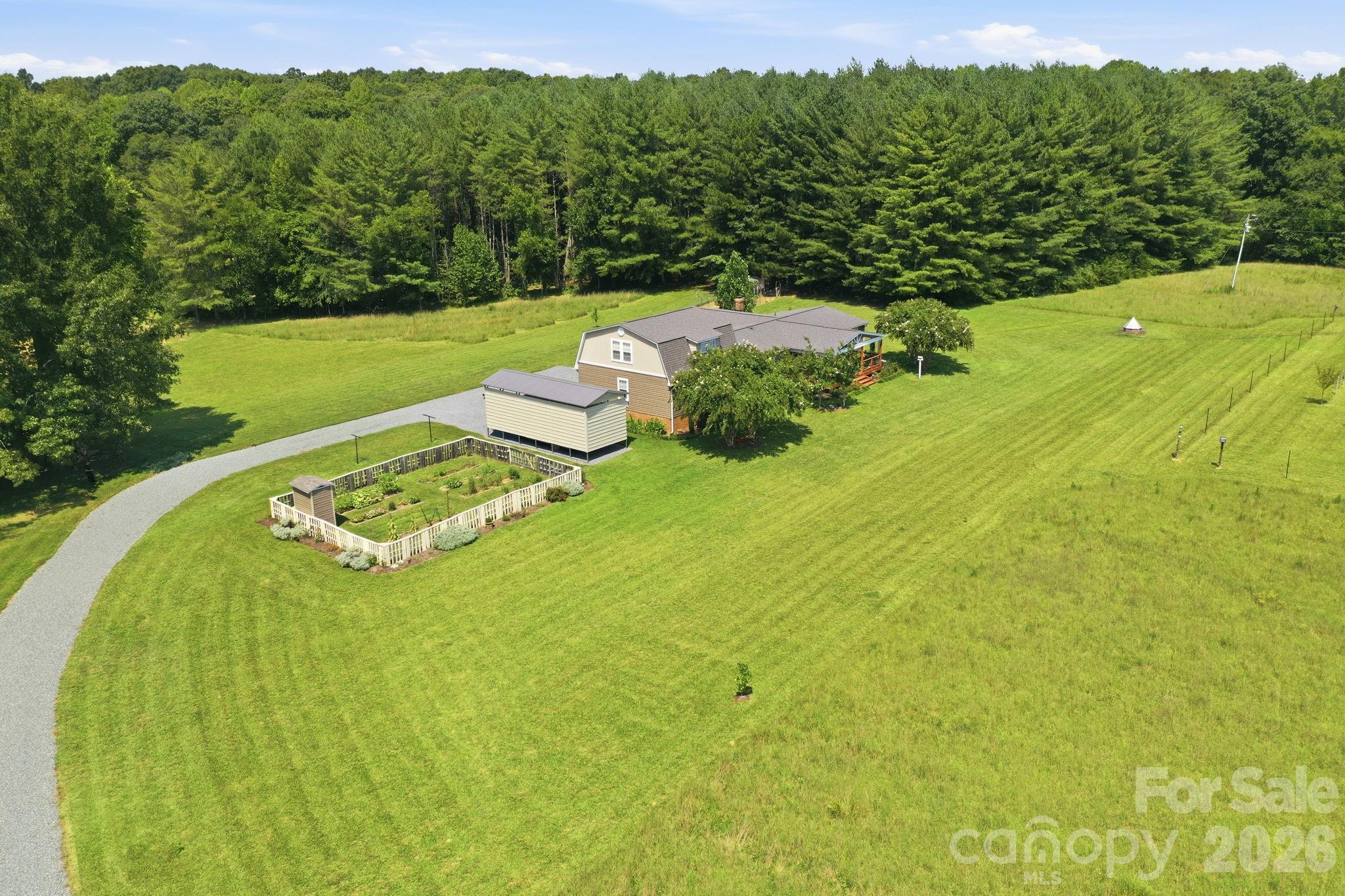 670 & 552 Whitley Road — Siler City