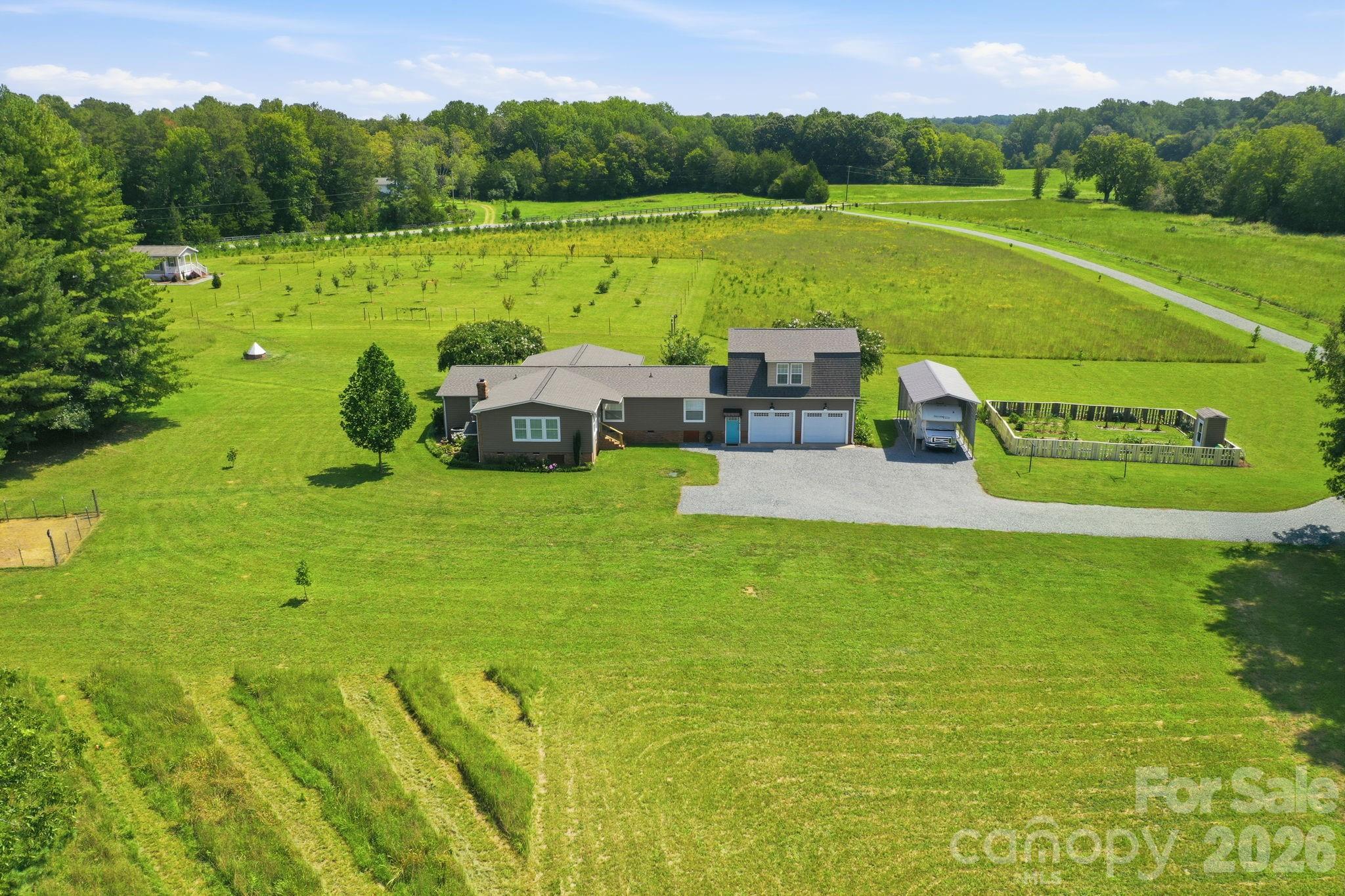 670 & 552 Whitley Road — Siler City