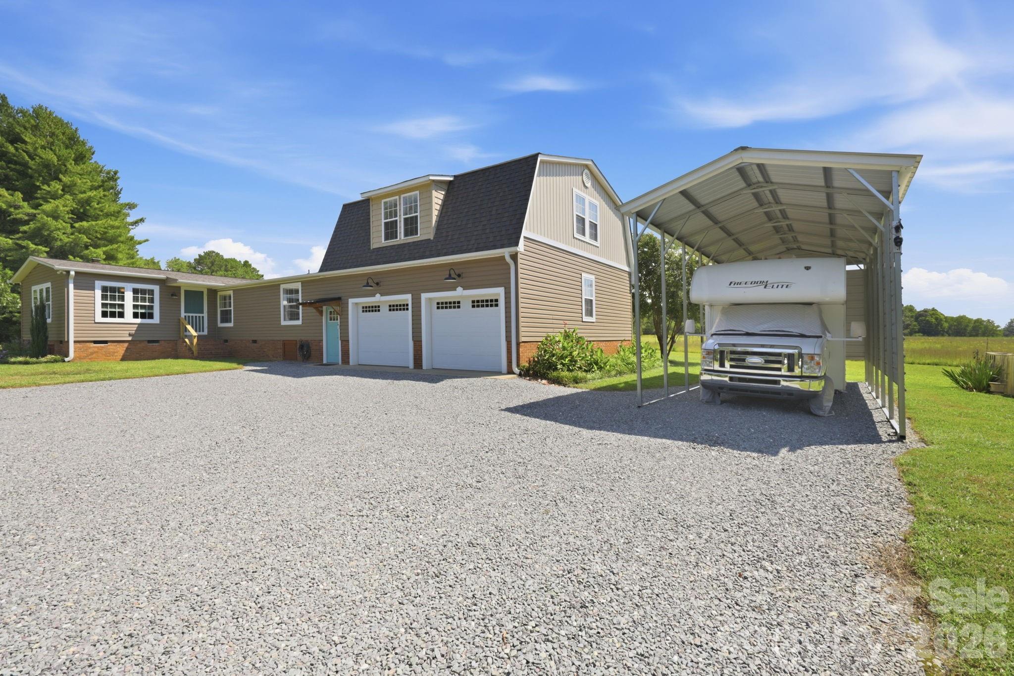 670 & 552 Whitley Road — Siler City