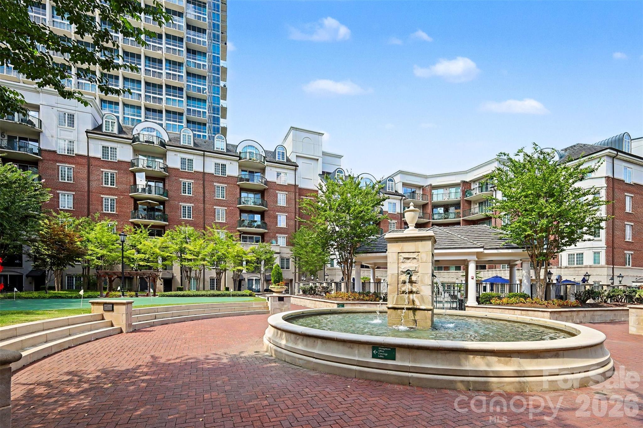 300 W 5th Street #535 — Charlotte