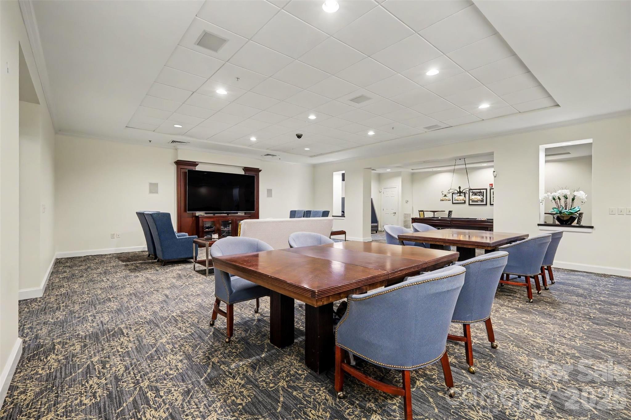 300 W 5th Street #535 — Charlotte