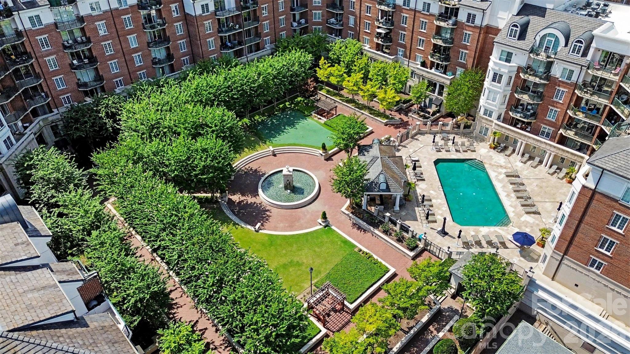 300 W 5th Street #535 — Charlotte