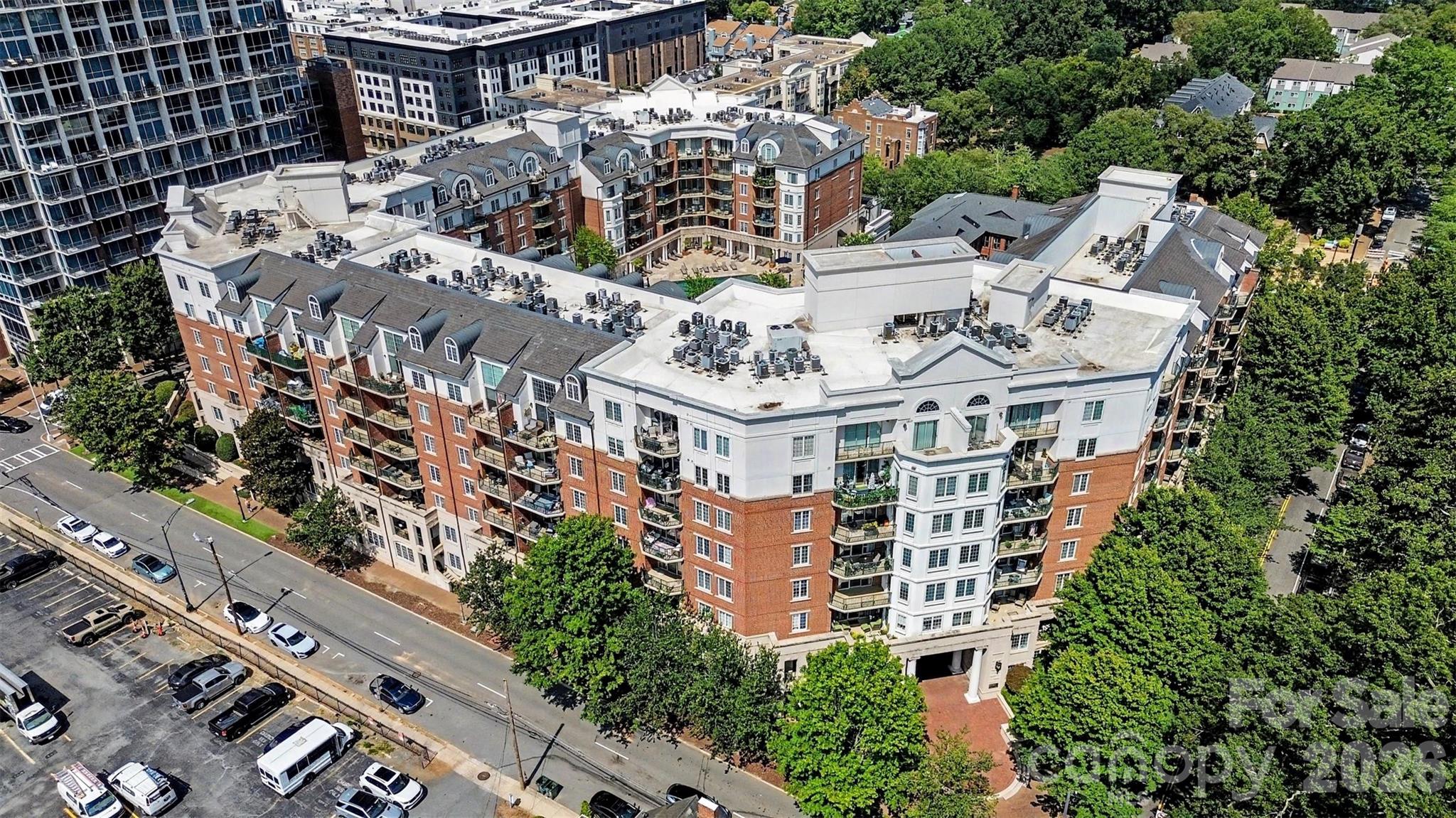 300 W 5th Street #535 — Charlotte
