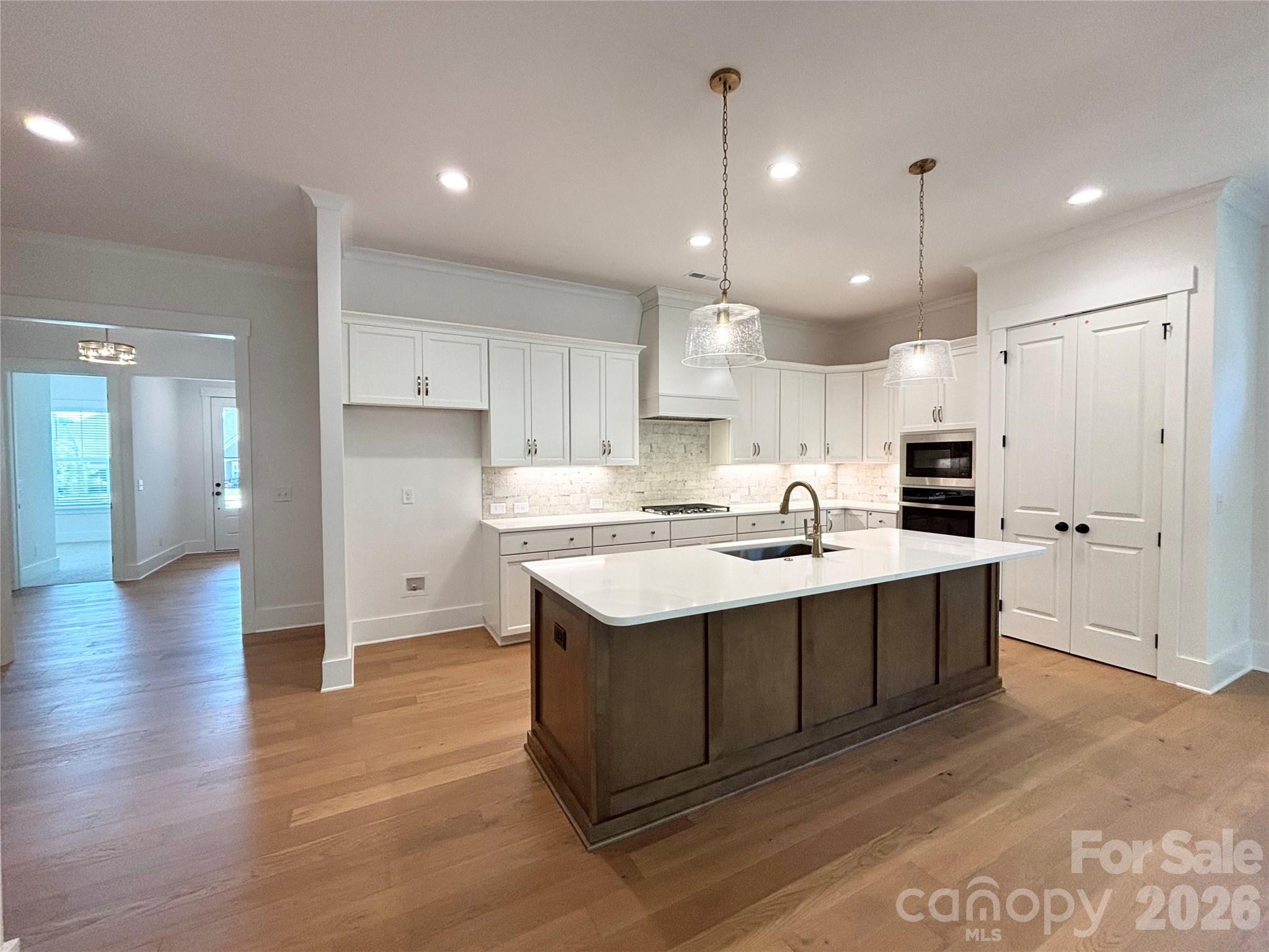 2976 Alveston Drive NW — Concord