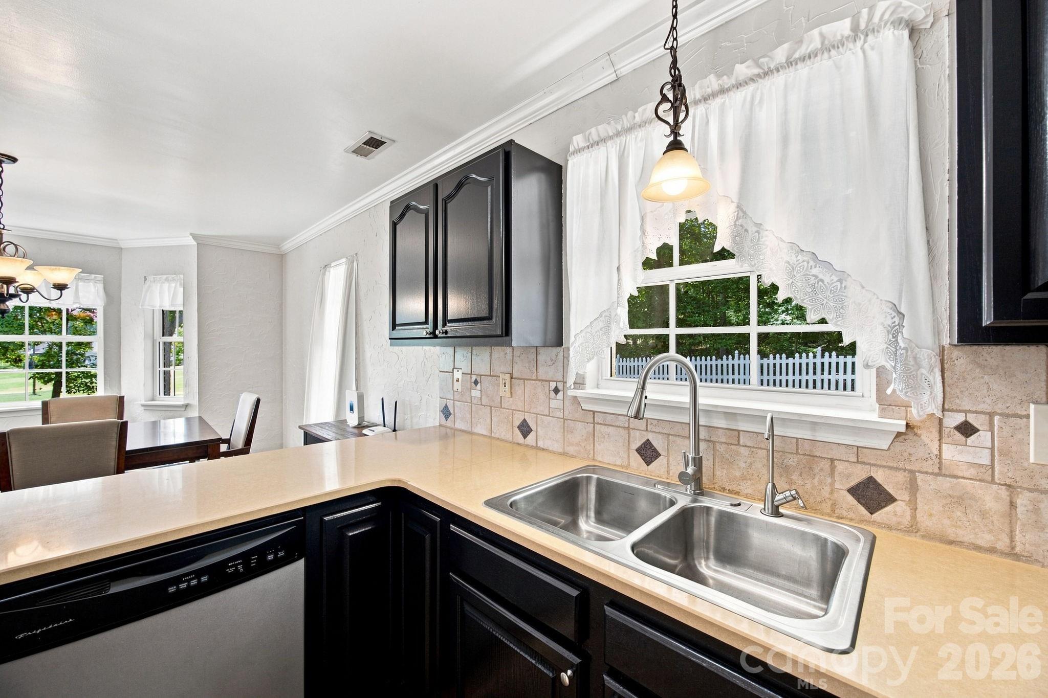 712 Wildwood Drive — Salisbury