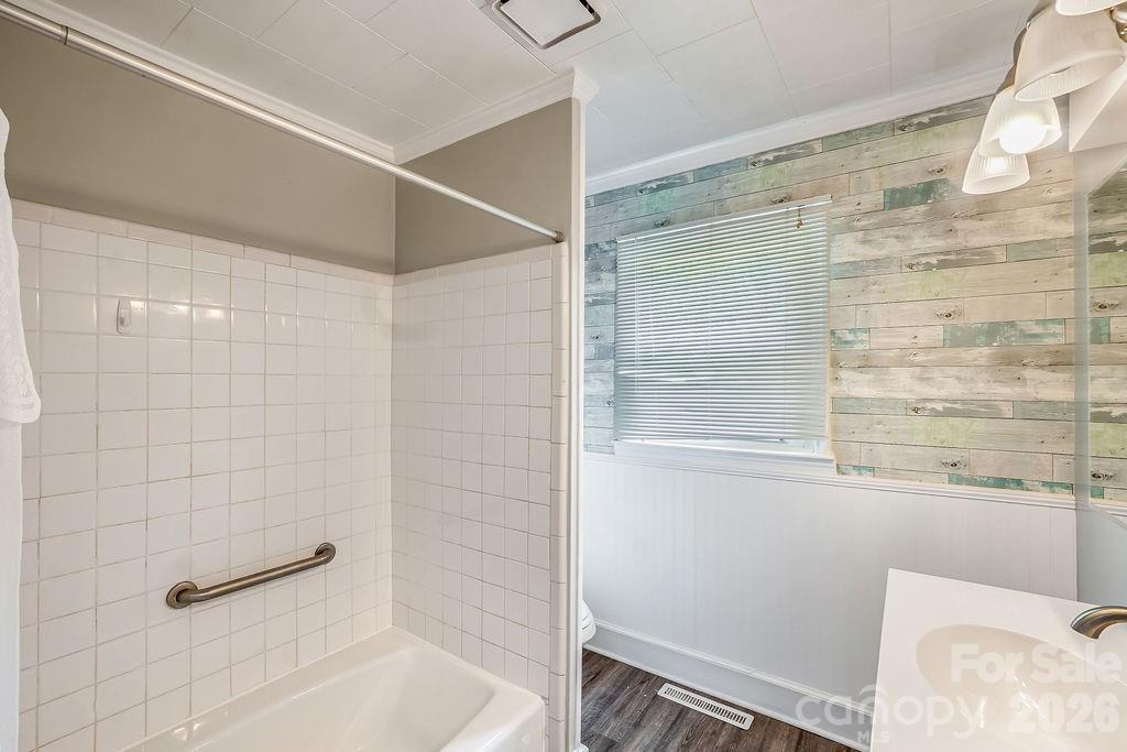 8095 Henry Harris Road — Indian Land