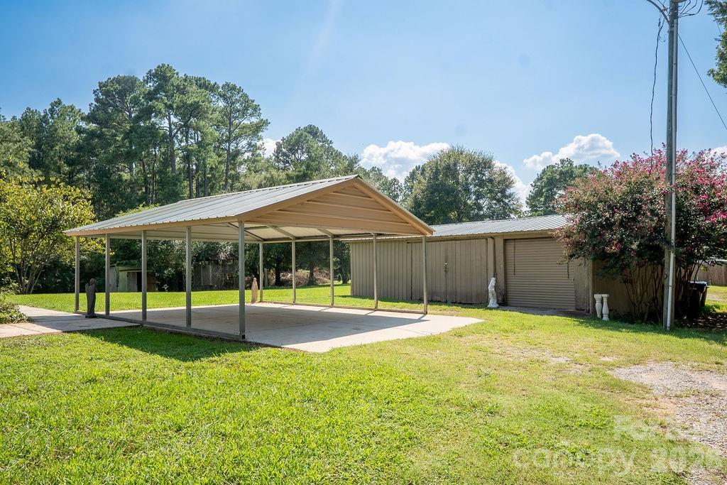 8095 Henry Harris Road — Indian Land