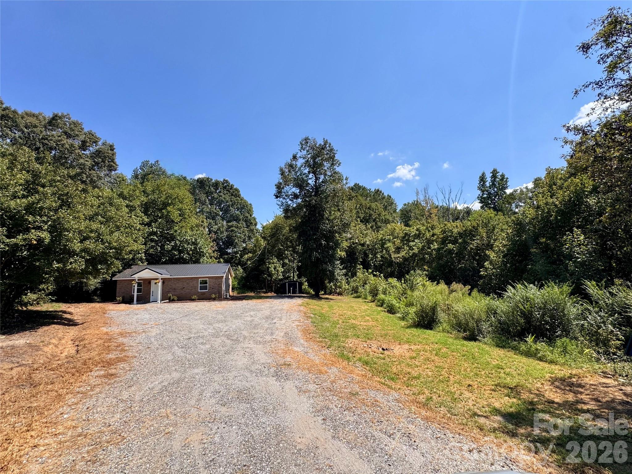 121 Givens Street — Woodleaf
