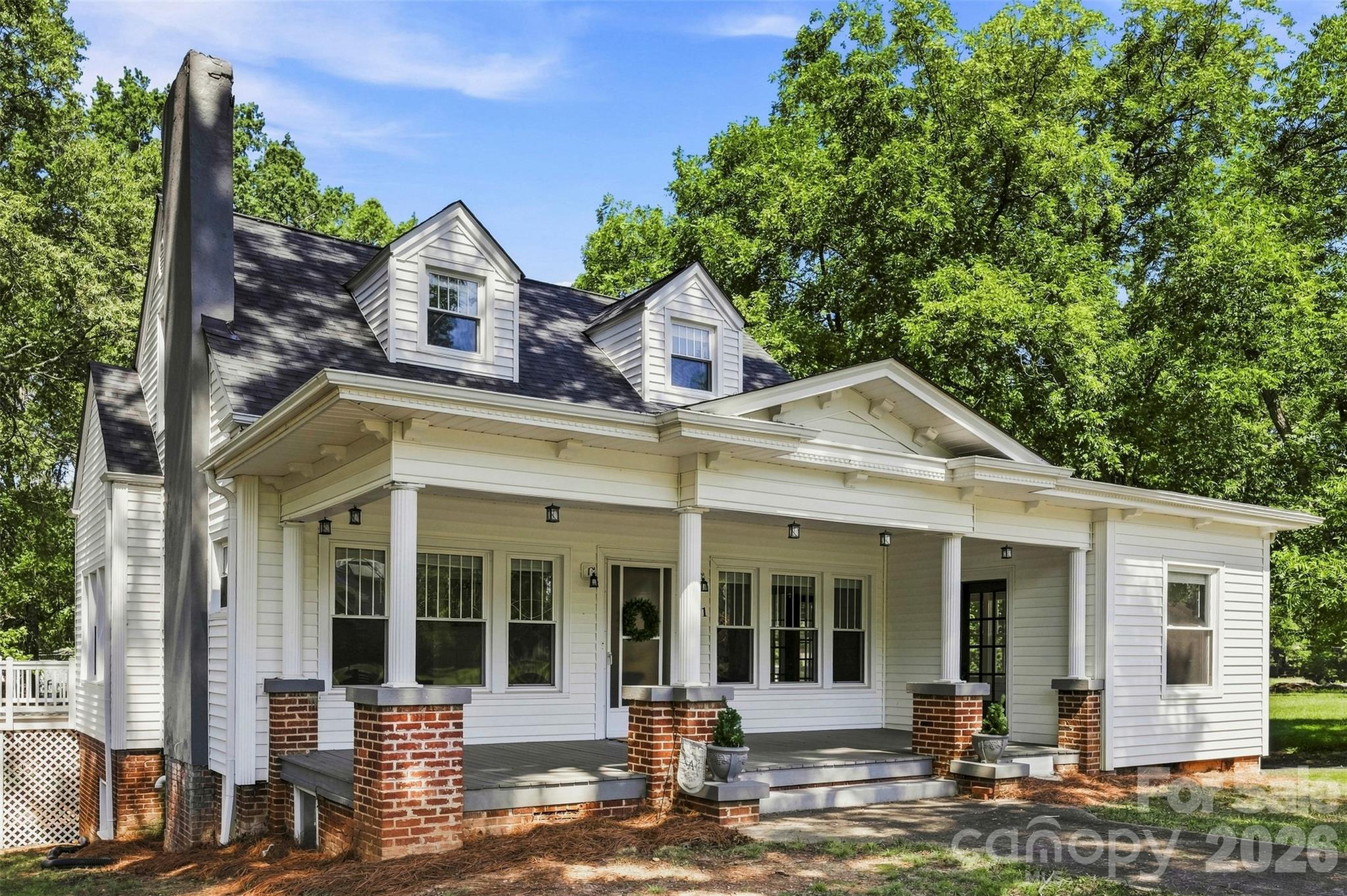 141 E Whitley Street — Norwood