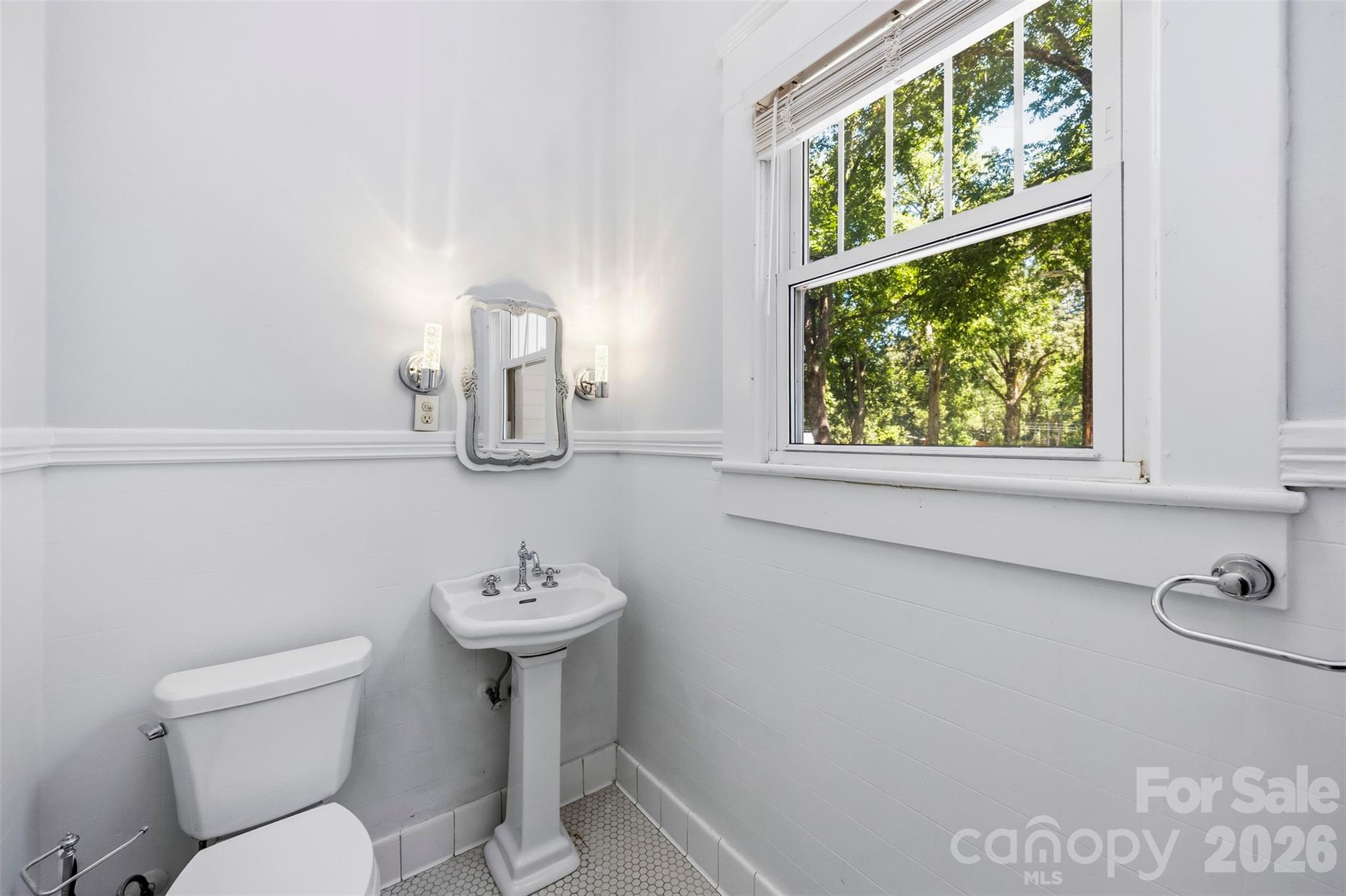 141 E Whitley Street — Norwood