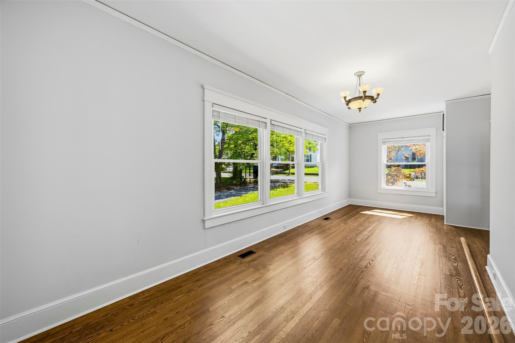 141 E Whitley Street — Norwood